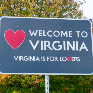 Welcome sign for Virginia, featuring a heart and the phrase "Virginia is for lovers."